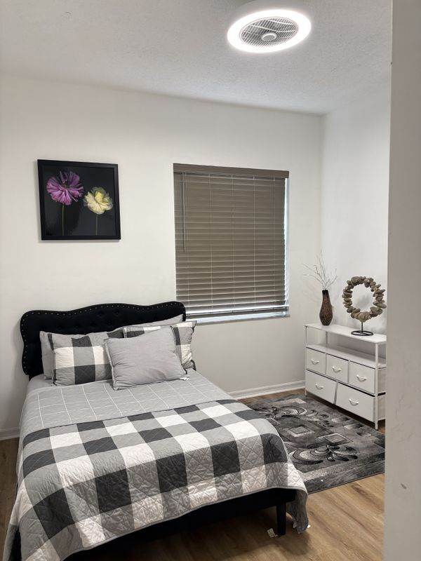 Building Photo - 5475 NW North Crisona Cir