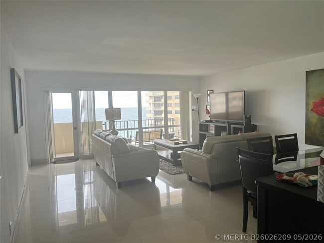 Building Photo - 5100 N Ocean Blvd
