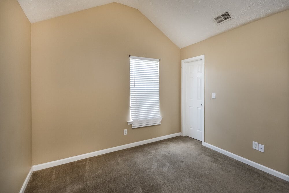 Building Photo - 735 Compton Ln