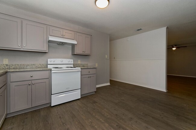 Building Photo - 50003 Del Ra Dr