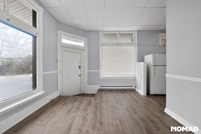 Building Photo - 200 Parker Ave