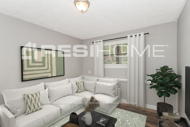 Building Photo - 403 River Chase Dr