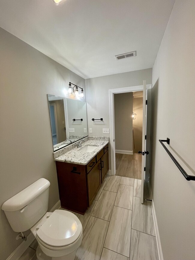 Building Photo - 1005 Ridgestone Ct