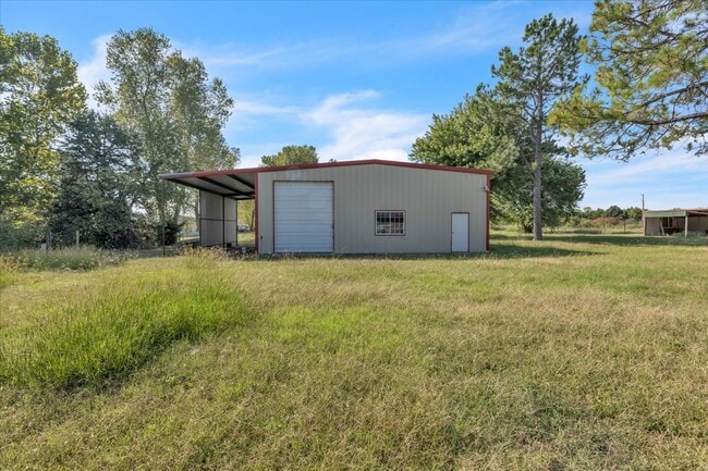 Building Photo - 1712 NW 16th St