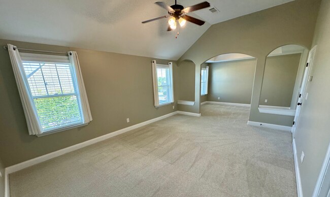 Building Photo - 5464 Everlook Cir
