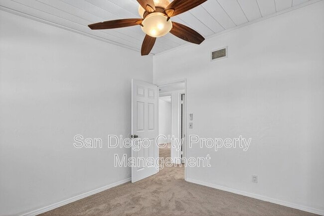 Building Photo - 2363 Judson St