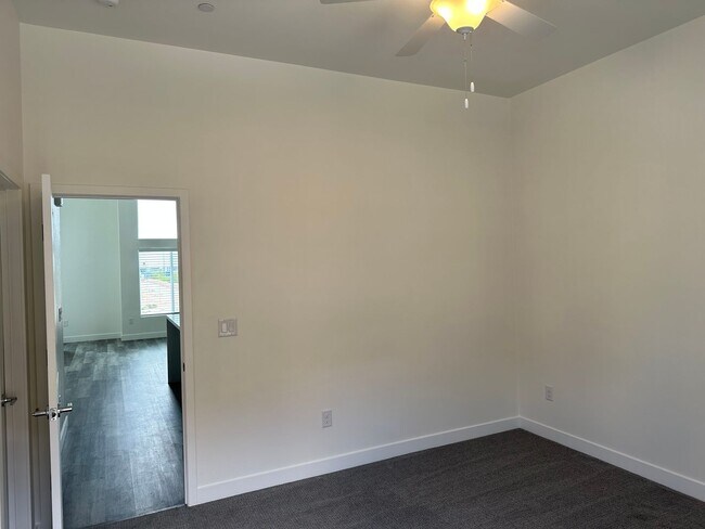 Building Photo - Experience Modern Elegance in this Summerl...
