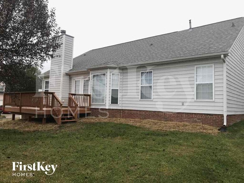 Building Photo - 3300 Dunfield Ct