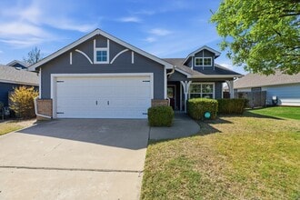 Building Photo - 15208 E 108th Pl N