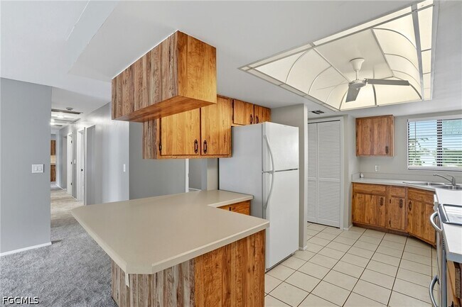 Building Photo - 1203 SW 48th Terrace