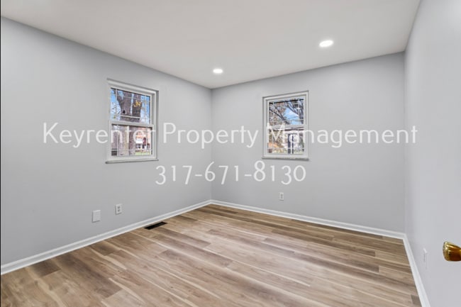 Building Photo - Limited Time Offer: Half-Month Discount on Lease Signed Before January 31st!-28 Parkwood Dr, Brow...
