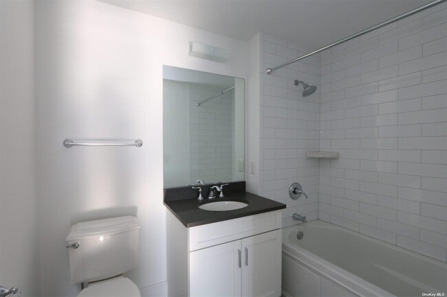 Building Photo - 516 Marina Pointe Dr