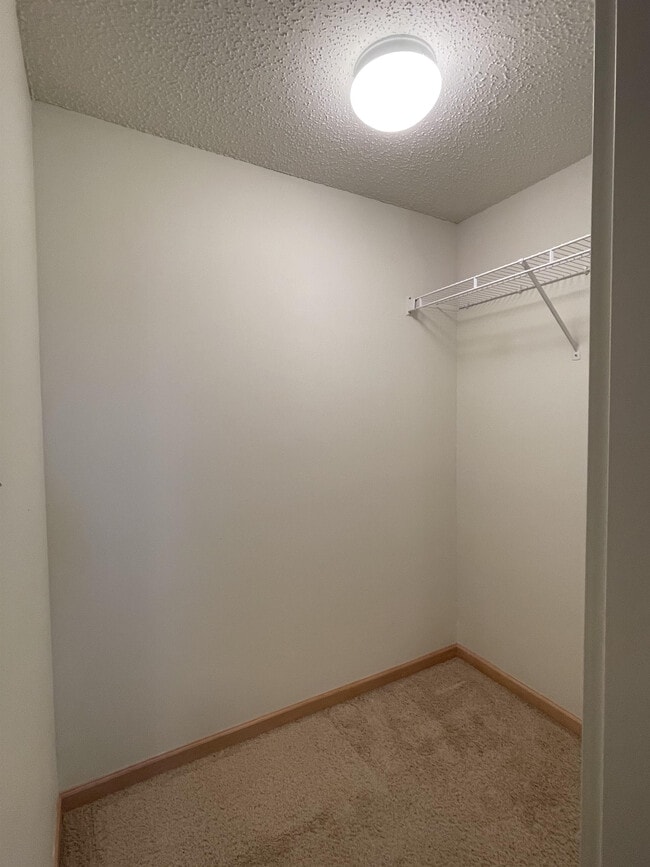 Building Photo - 18279 Key W Ct