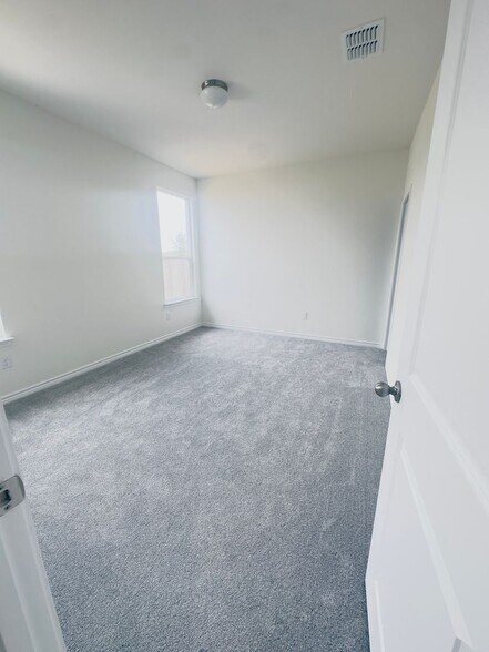 Building Photo - 14311 Calaveras Cv