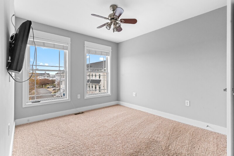 Building Photo - 9905 Bay Ct Ln