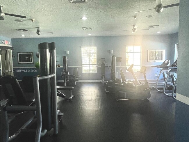 Building Photo - 100 SW 117th Terrace