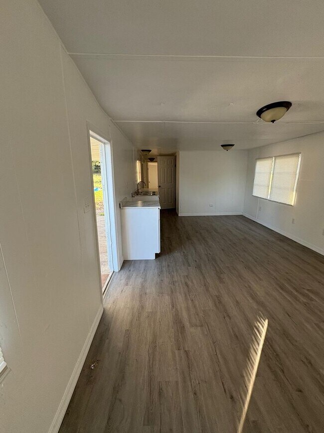 Building Photo - 2Bed/1Bath **RENT TO OWN OPPORTUNITY** in Lakeland, FL