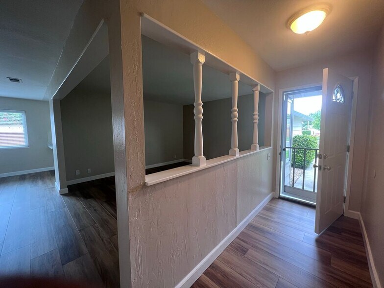 Building Photo - 4034 Alvarado St