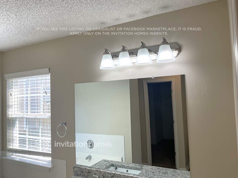 Building Photo - 2055 Registry Ct