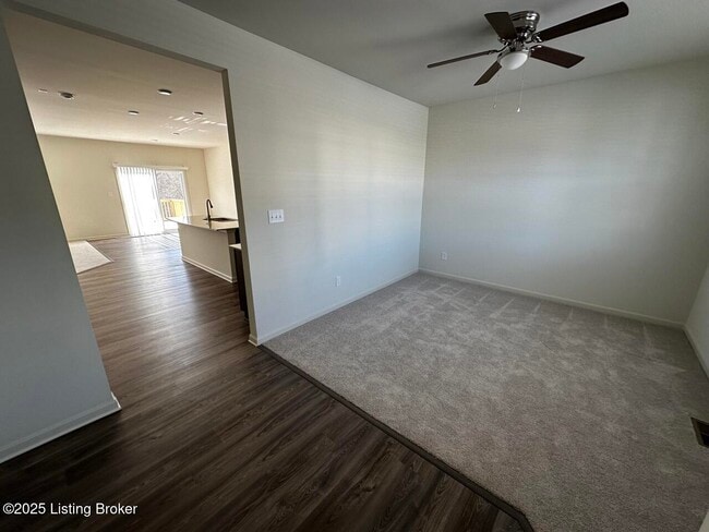 Building Photo - 7628 Fair Ln