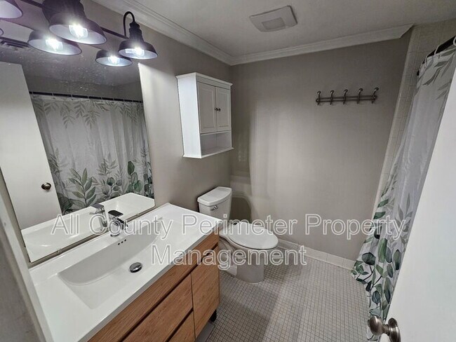 Building Photo - 7309 Cardigan Cir NE