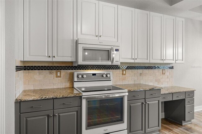 Building Photo - 99 Vivante Blvd