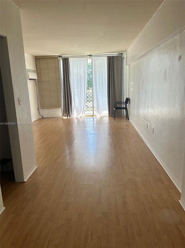 Building Photo - 1400 Pennsylvania Ave