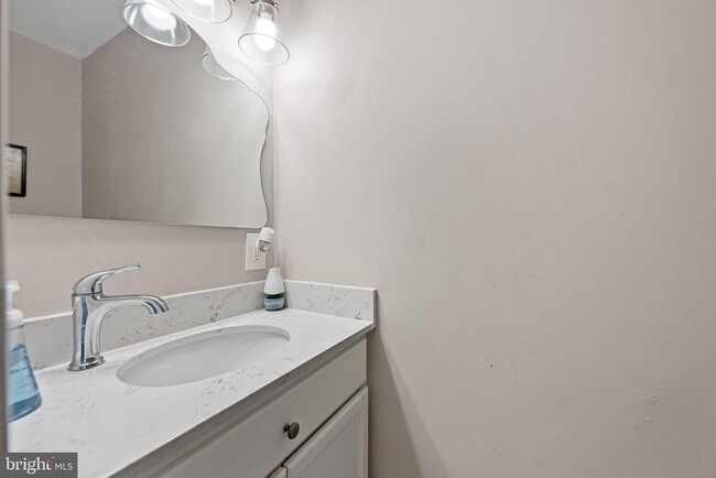 Building Photo - 15226 Wentwood Ln