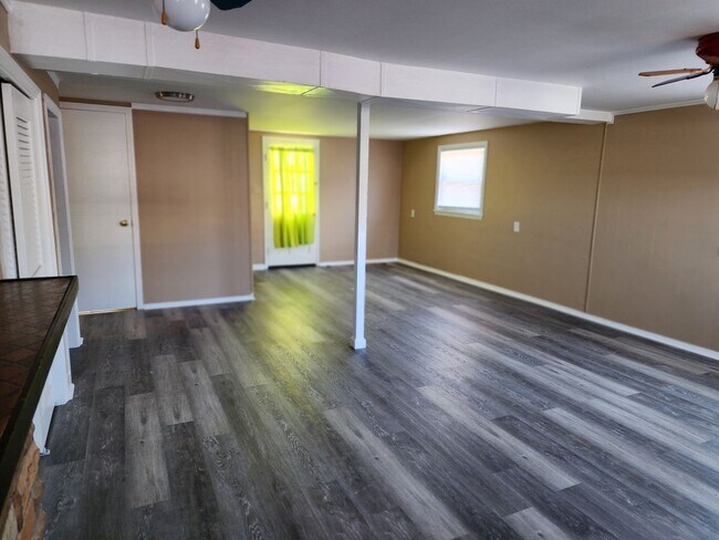 Building Photo - 4306 Shady Villa Dr