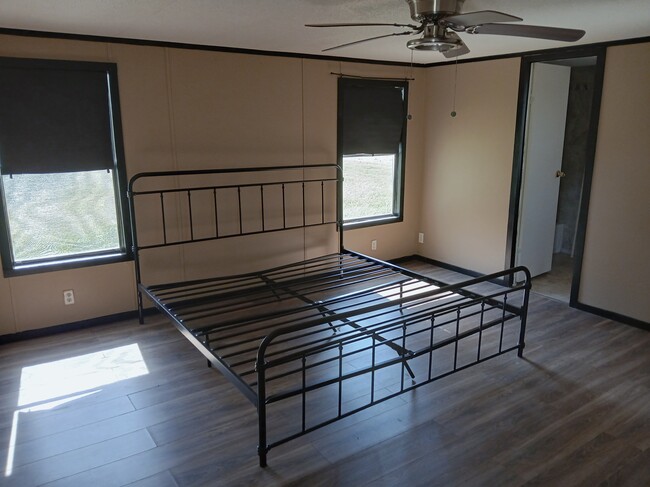 Building Photo - 4828 I-30