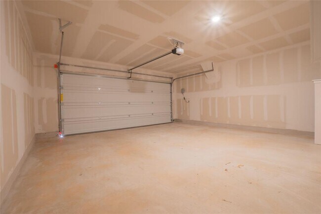 Building Photo - 107 Miglia St