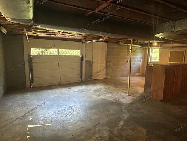Building Photo - 7800 Penny Rd