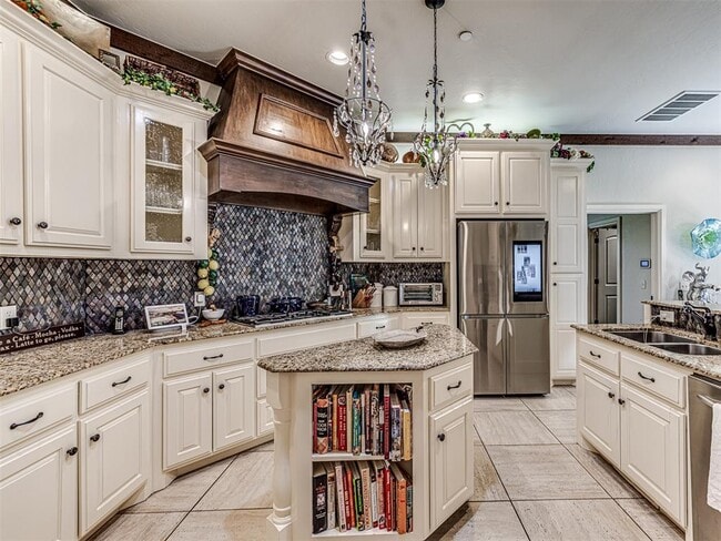 Building Photo - 16200 Muirfield Pl