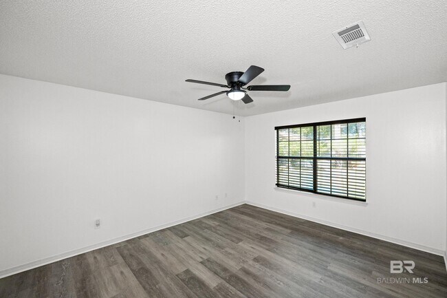 Building Photo - 2776 Santa Rosa Cir