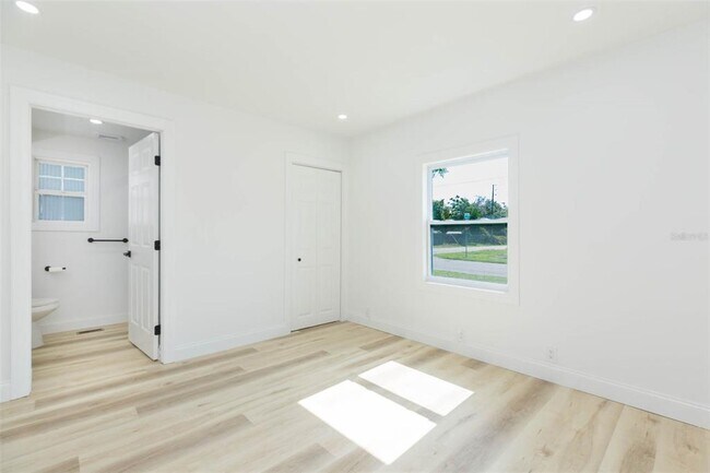 Building Photo - 9445 Cardy St
