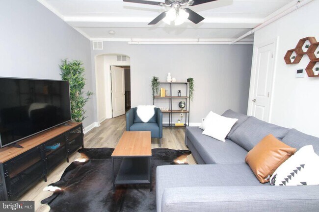 Building Photo - 44-46 S 3rd St