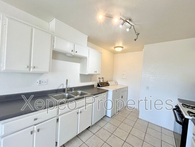 Building Photo - 66300 Ironwood Dr