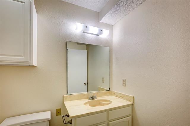 Building Photo - 6406 Springfield Dr
