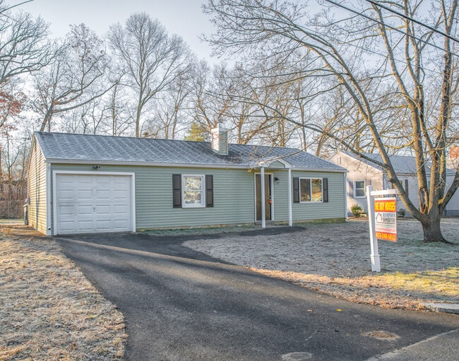 Building Photo - Beautifully Updated Ranch for Rent!