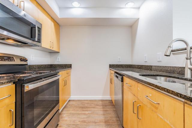 Building Photo - 0 bedroom in Seattle WA 98119