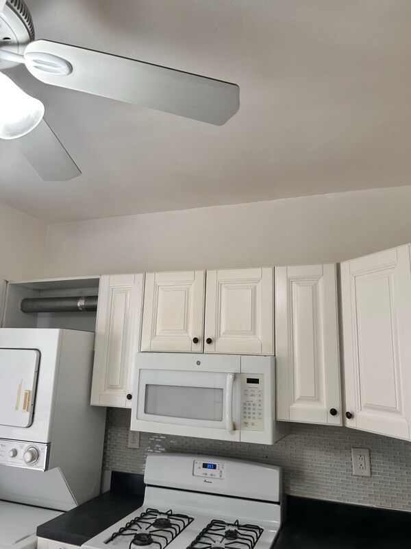 Building Photo - 855 Pavonia Ave