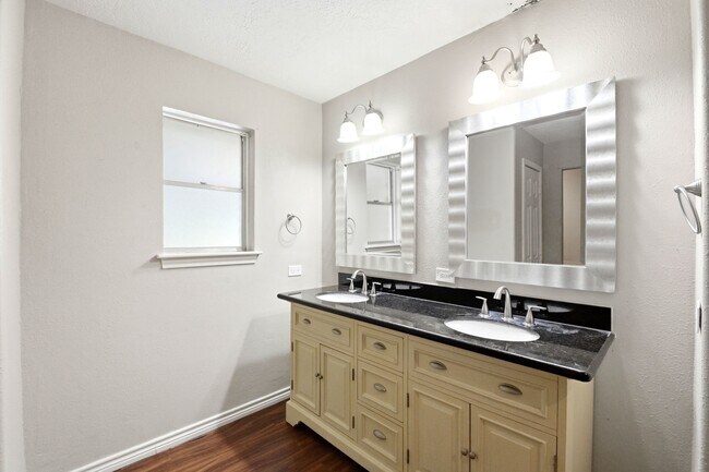 Building Photo - 25302 Friar Lake Ln