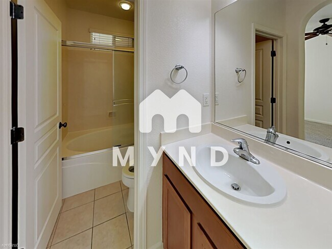 Building Photo - 2 br, 2.5 bath Condo - 2580 W El Camino Av...