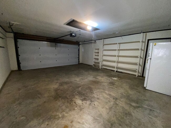 Building Photo - Welcome home!