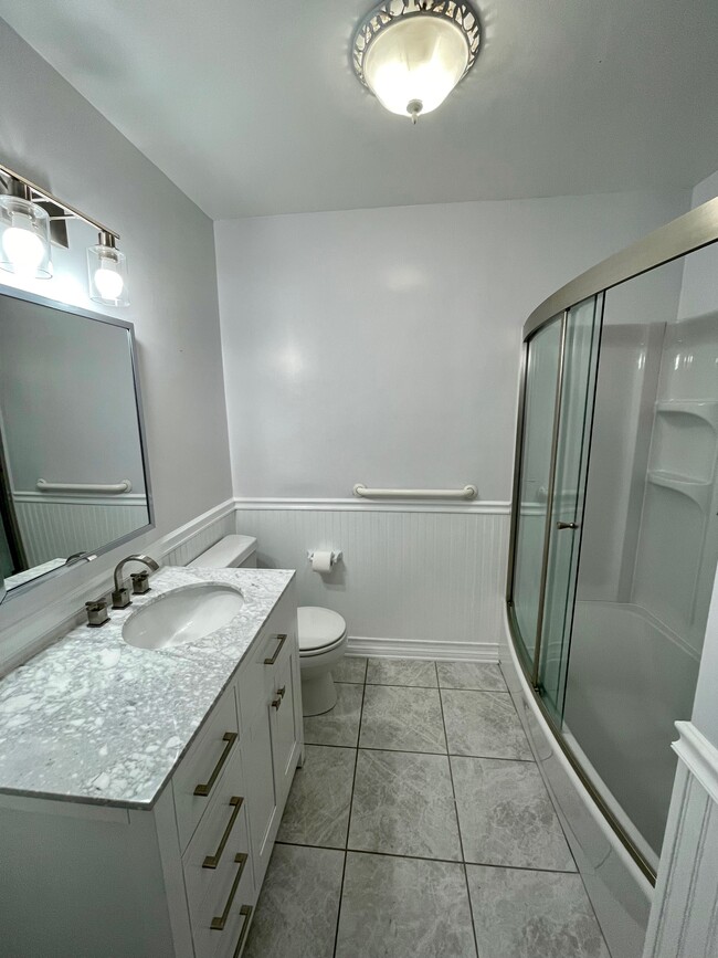 Building Photo - 3651 W 147th St