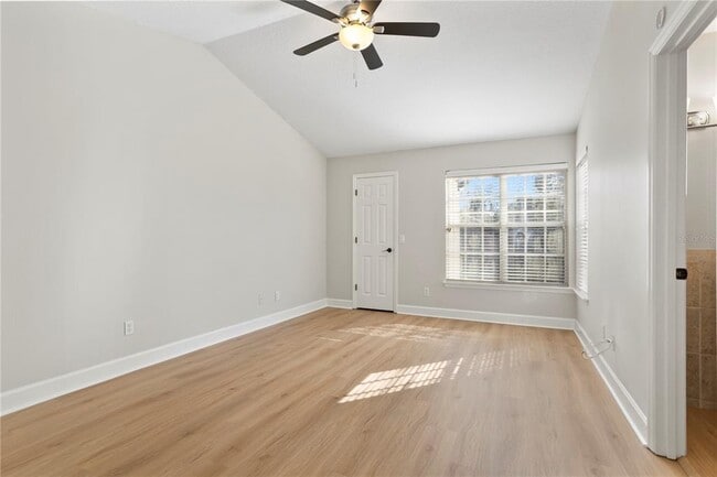 Building Photo - 1454 FARRINGDON Cir