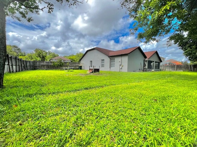 Building Photo - 11395 Aston Hall Dr