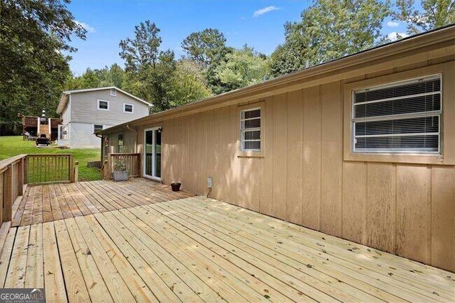 Building Photo - 3065 Tara Woods Dr