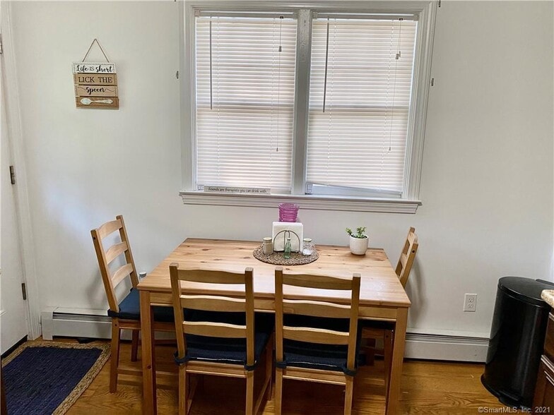 Building Photo - 45 Delsole Rd