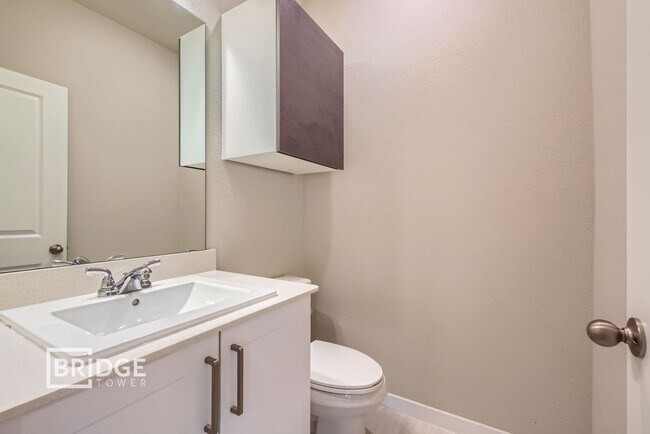 Building Photo - A1- Albany